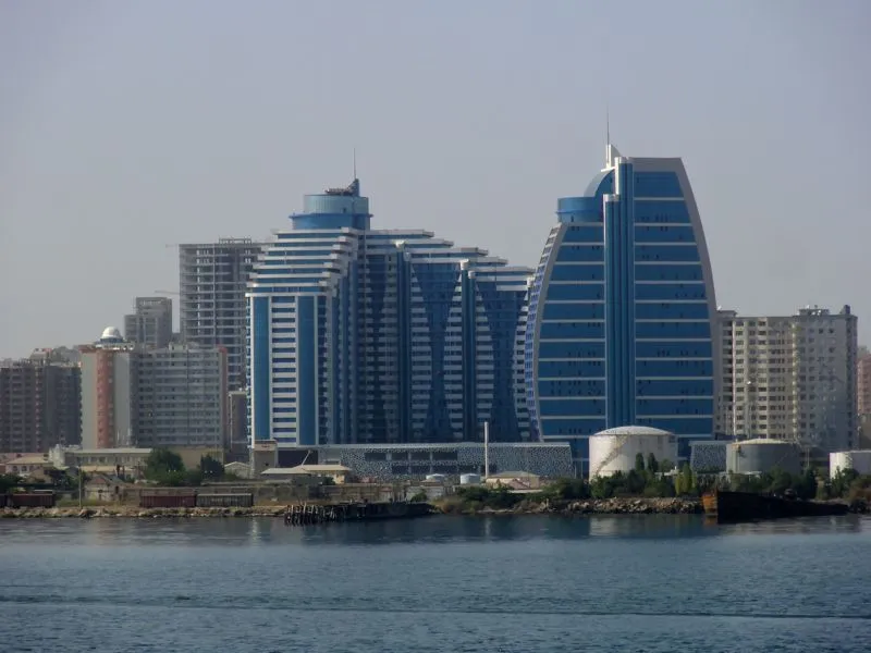 Die Skyline von Baku