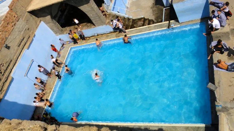 Freibad in Diyarbakır - men only