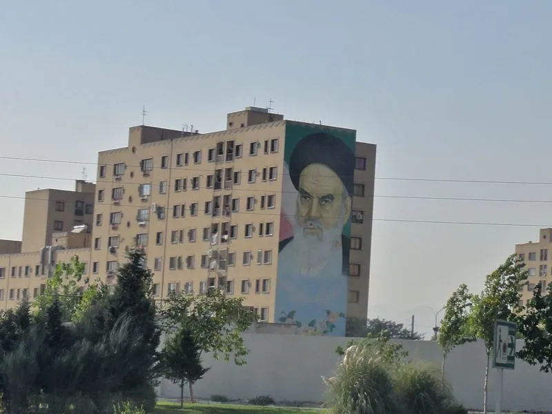 Imam Khomeini ist omnipräsent