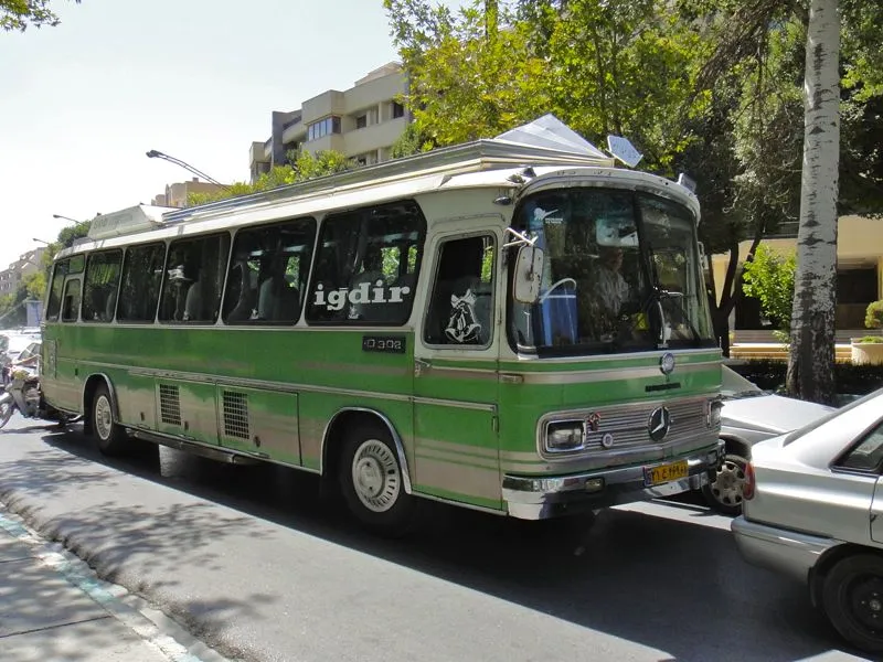 Alter Reisecar in Esfahan