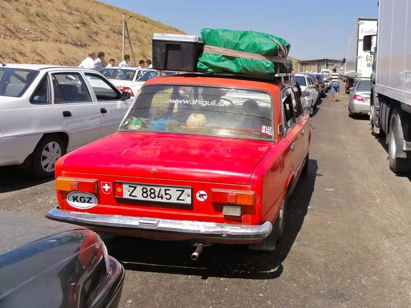 Langer Stau auf dem Weg nach Tashkent