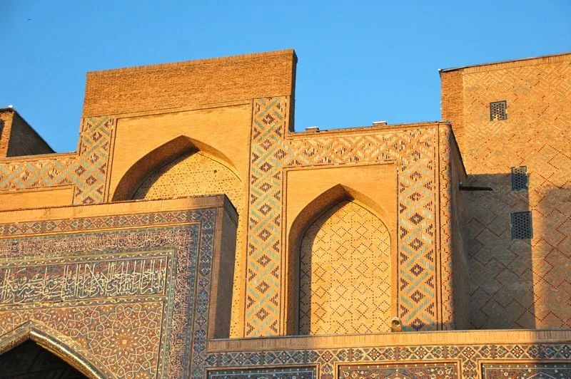 Medrese am Registan-Platz